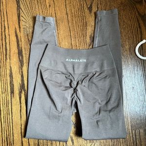 Amplify - Mocha size small